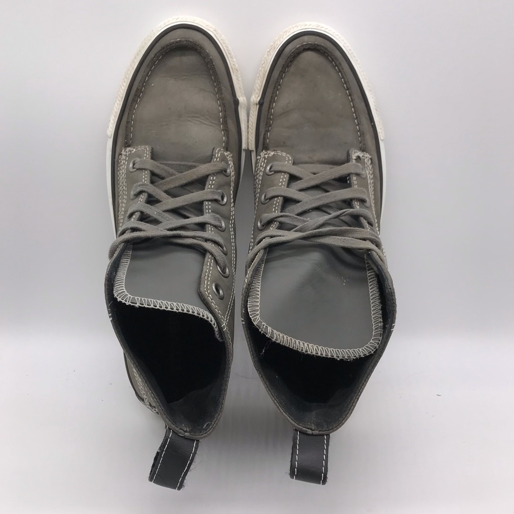 Converse - Picture 6 of 8